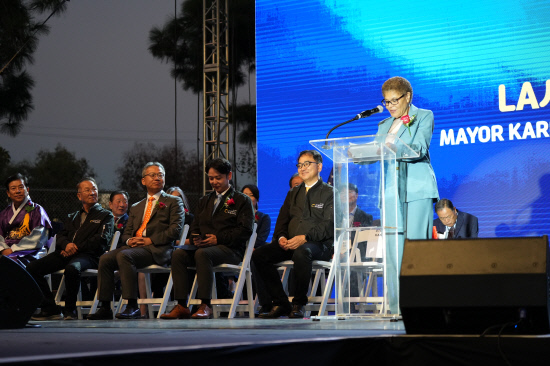 Mayor Karen Bass-2
