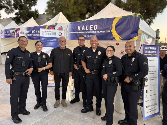 LAPD-OlympicStationOfficers